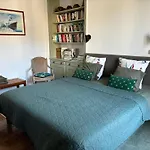 Des Peintres 住宿加早餐酒店 3*