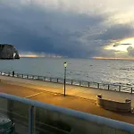 Des Peintres 埃特勒塔