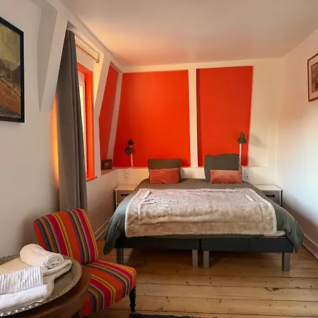 Couette-café Des Peintres 3*