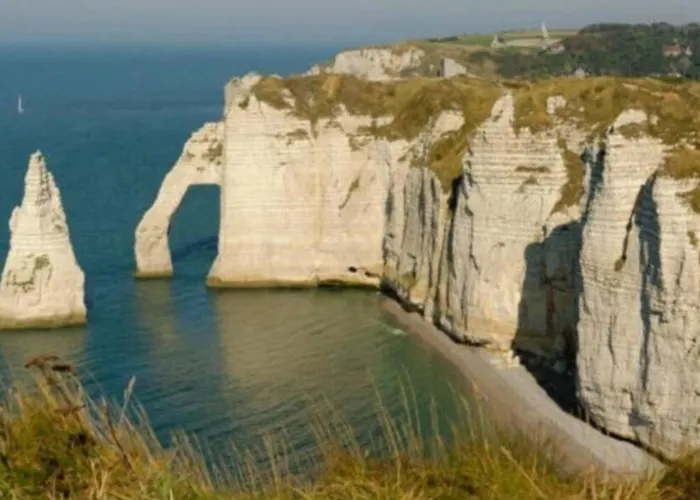 Des Peintres Etretat