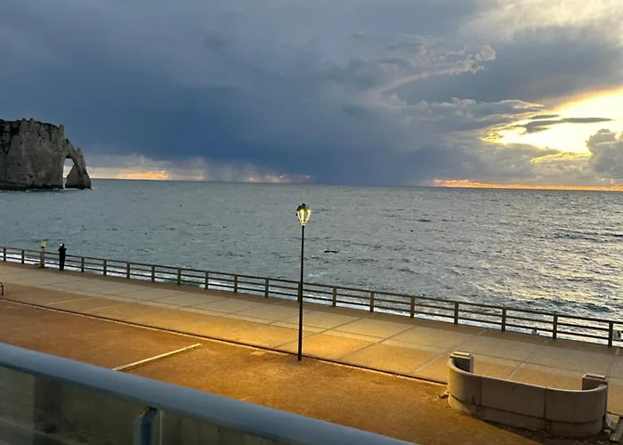 Des Peintres 埃特勒塔